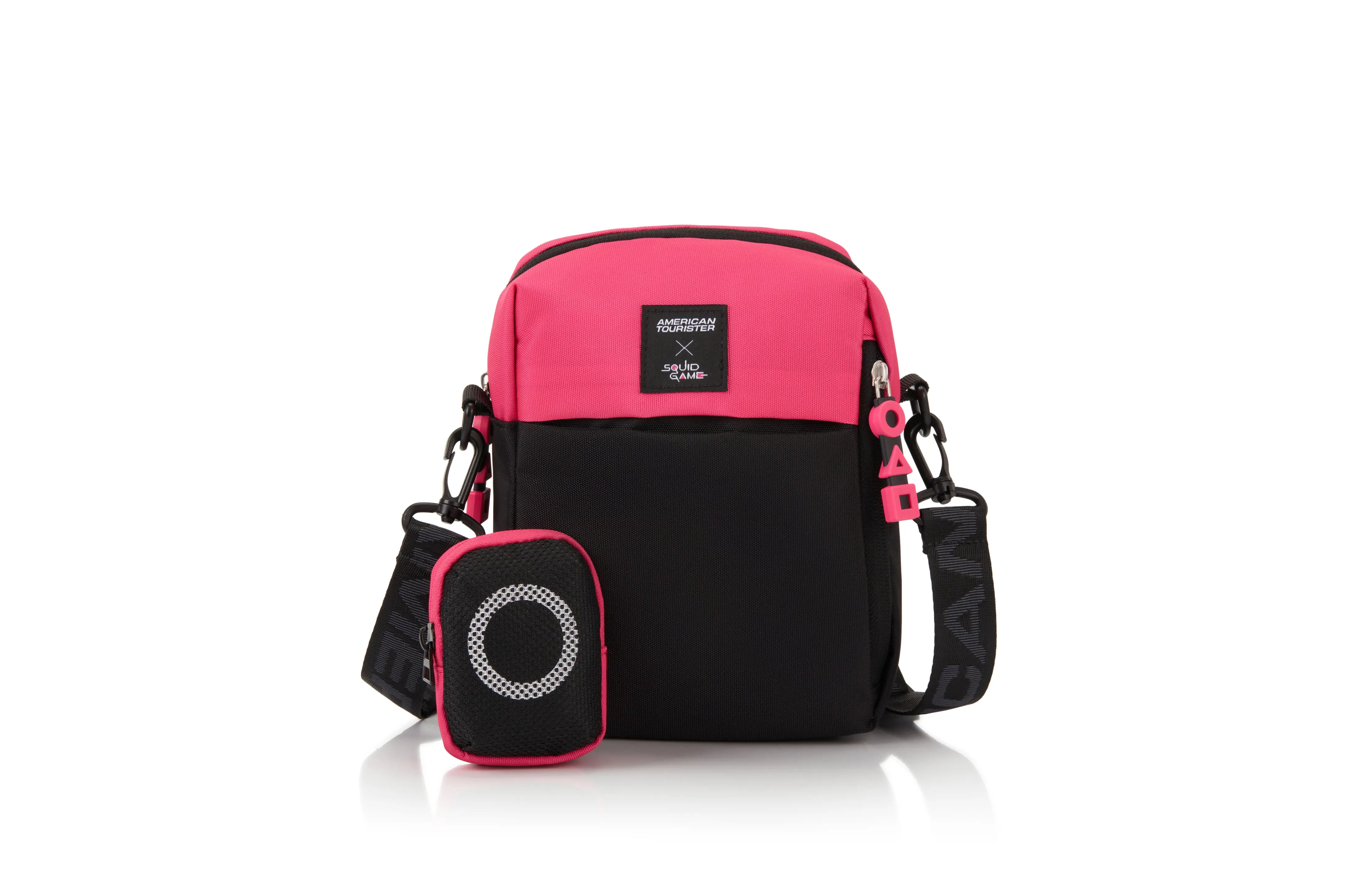 حقيبة كروس بودي من أمريكان توريستر سكويد جيمز