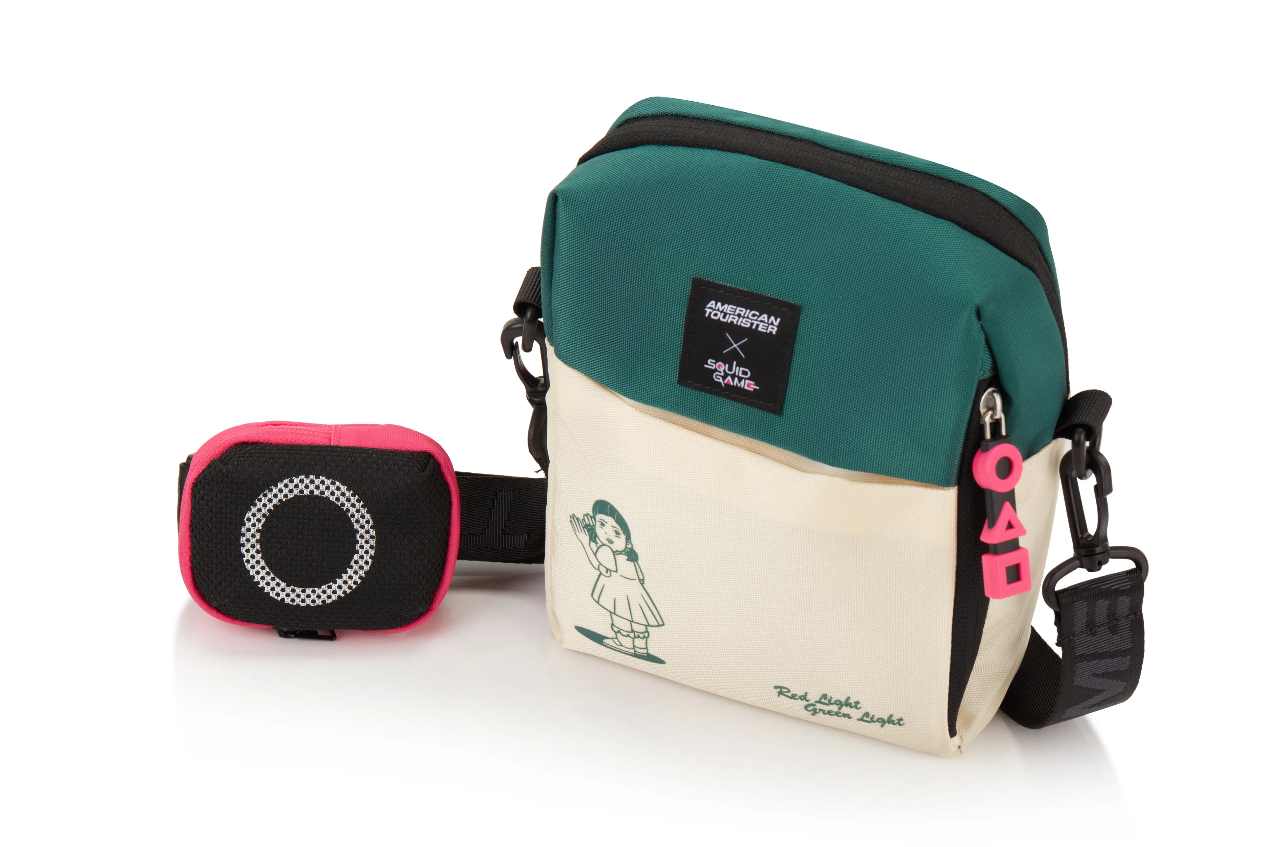 حقيبة كروس بودي من أمريكان توريستر سكويد جيمز