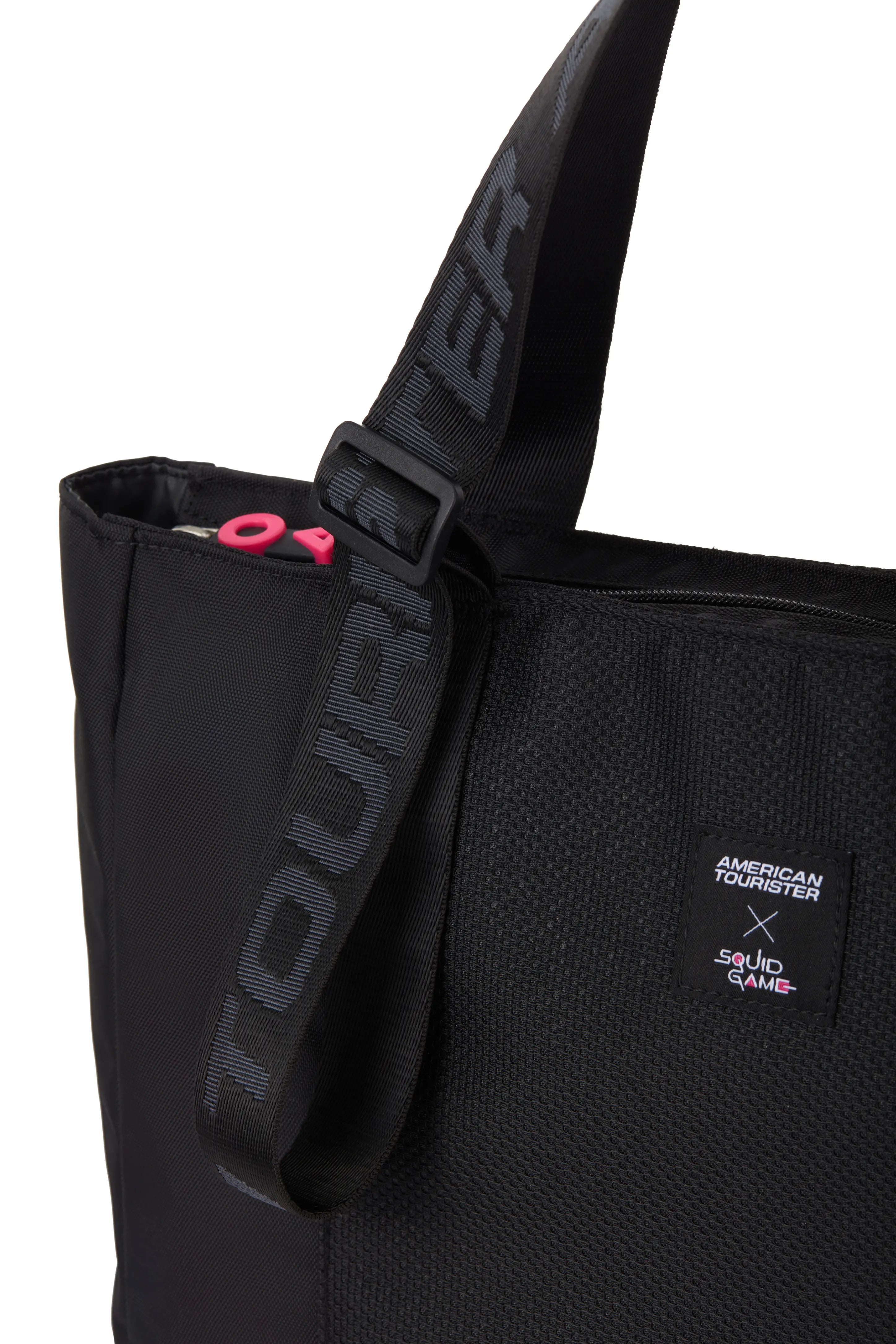 AMERICAN TOURISTER SQUID GAMES TOTE BAG