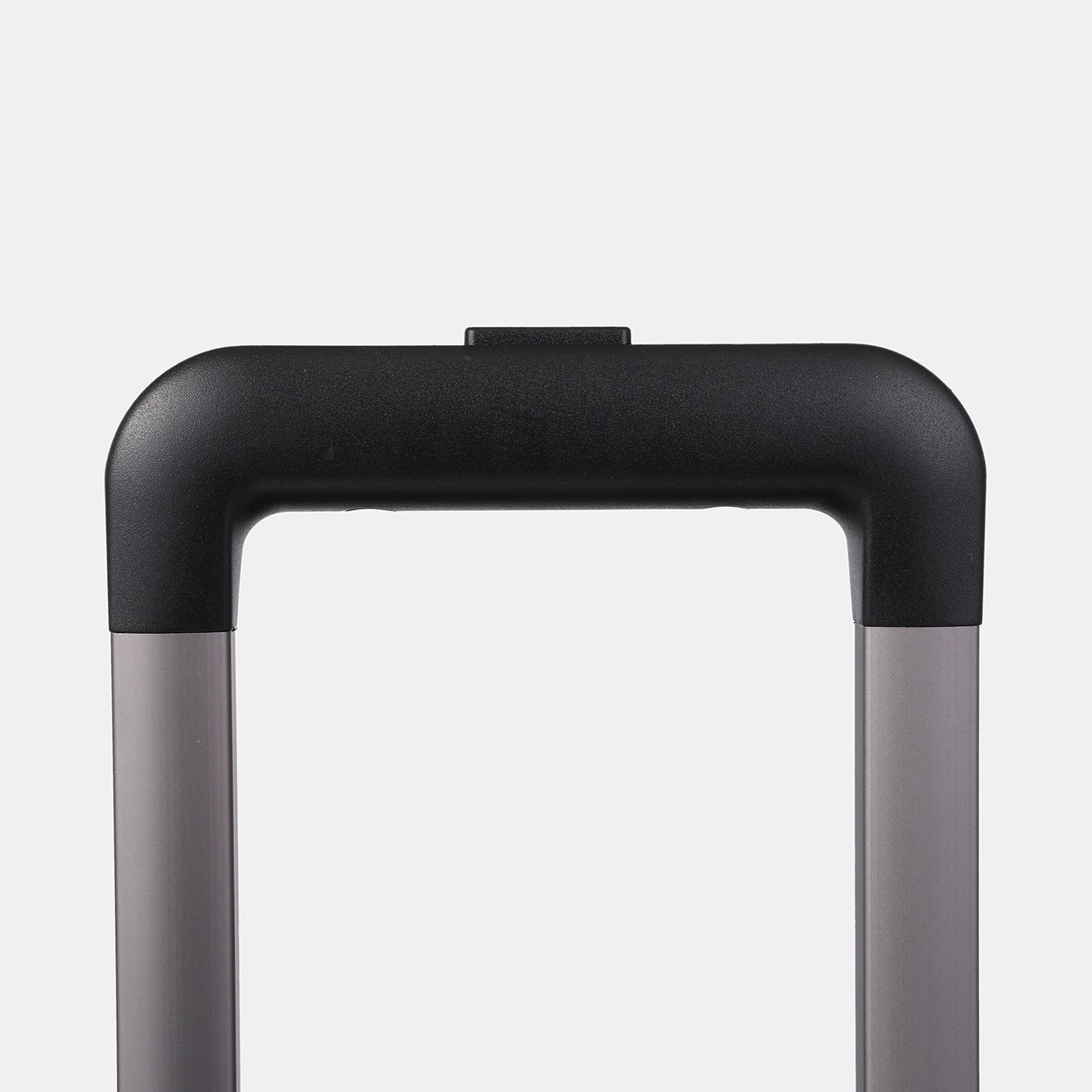 Expandable handle close-up view of the Hedgren Raku Yuno Front Pocket Luggage in Black, showcasing the expandable handle. Shop Online at Mosafer Qatar