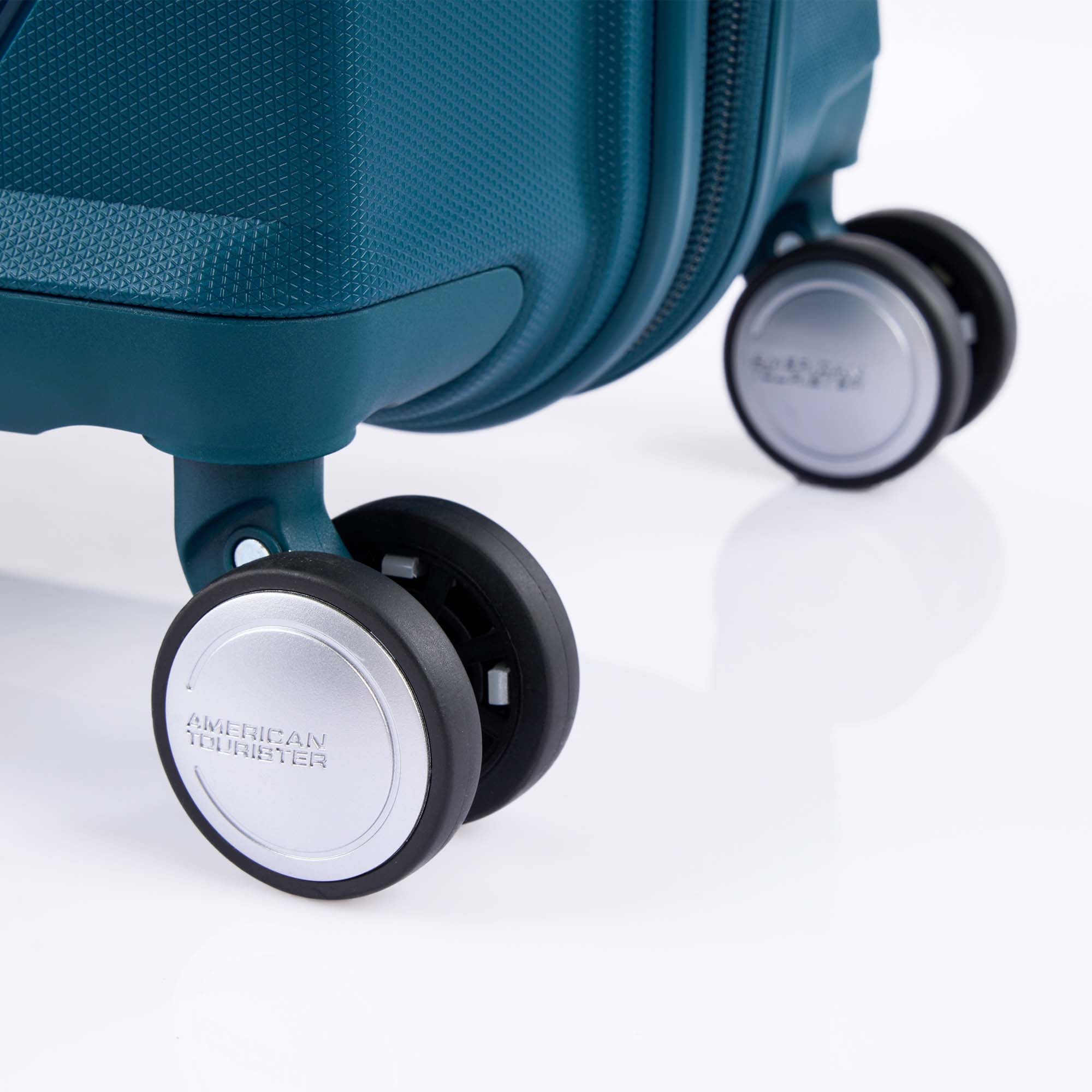 أمتعة أرجيل من أمريكان توريستر