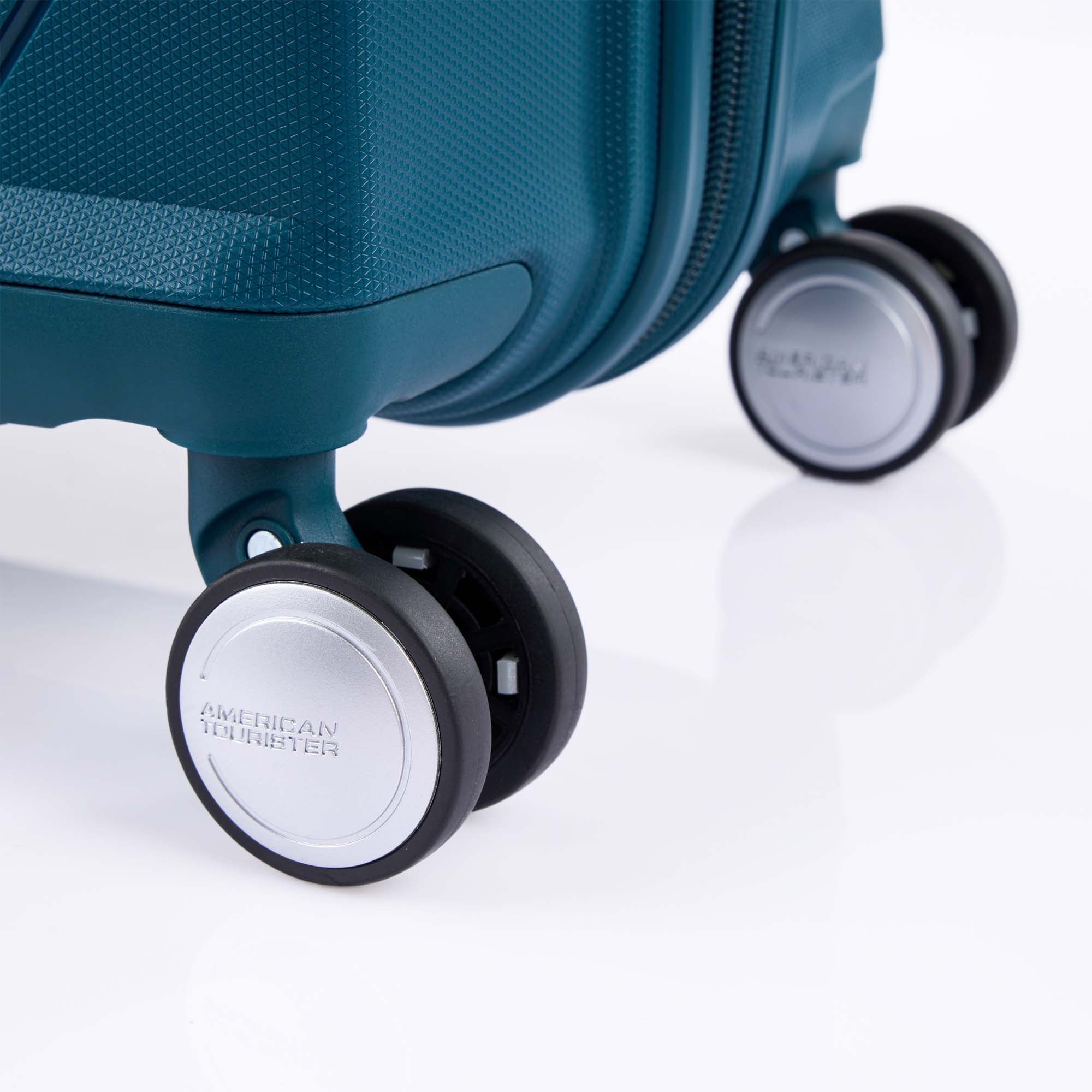 أمتعة أرجيل من أمريكان توريستر