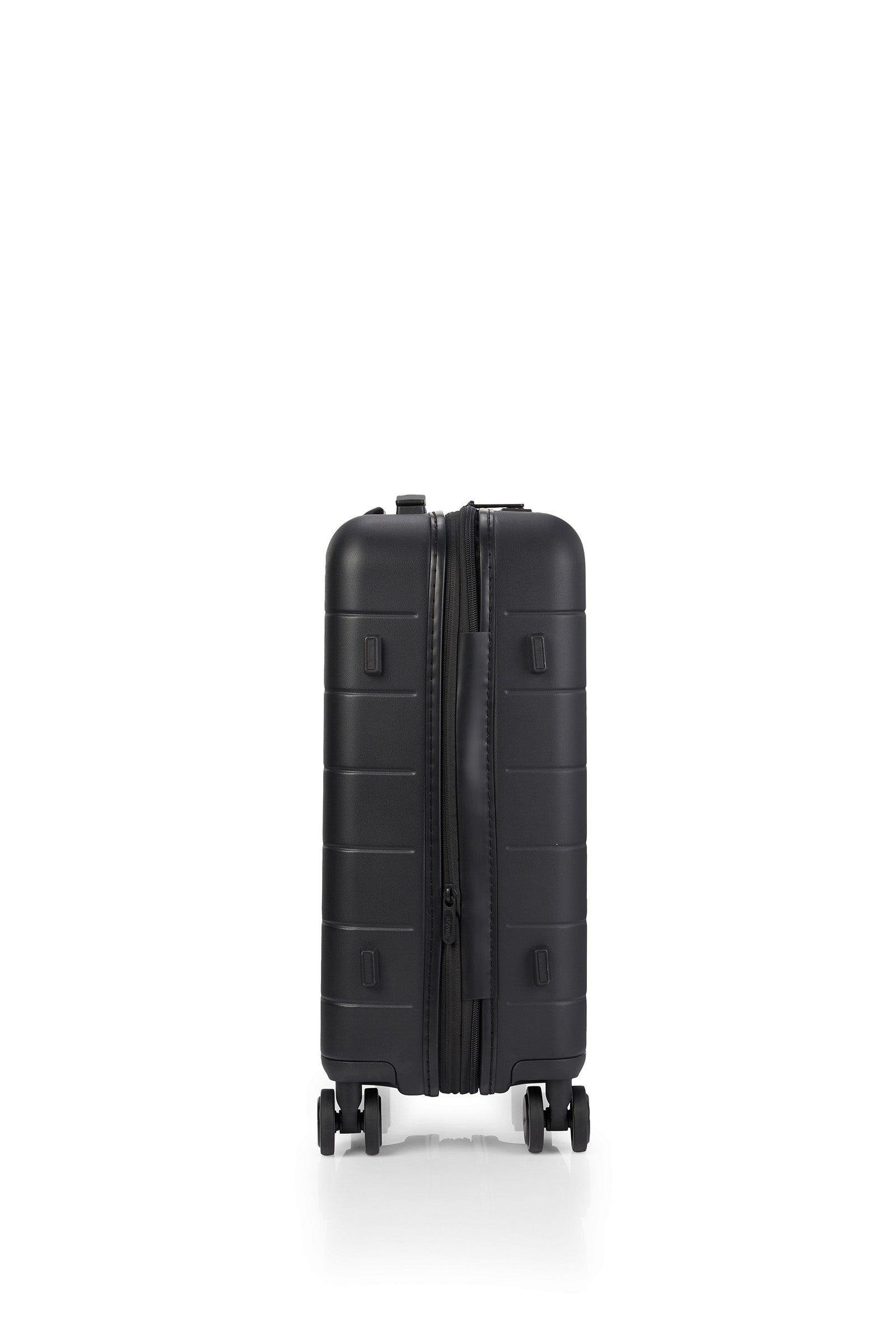 AMERICAN TOURISTER NOVASTREAM LUGGAGE