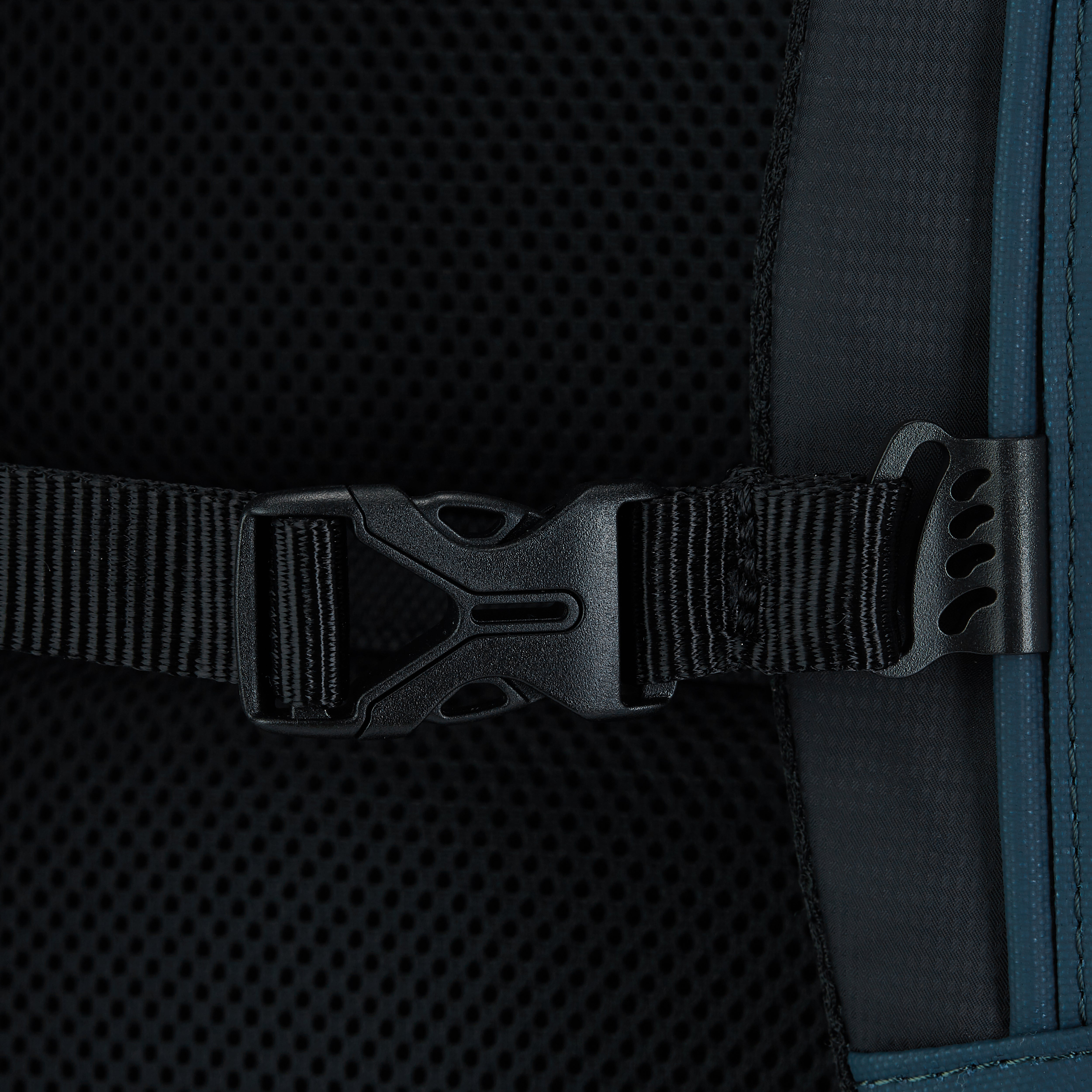 HEDGREN RAIL 3 COMPARTMENT BACKPACK