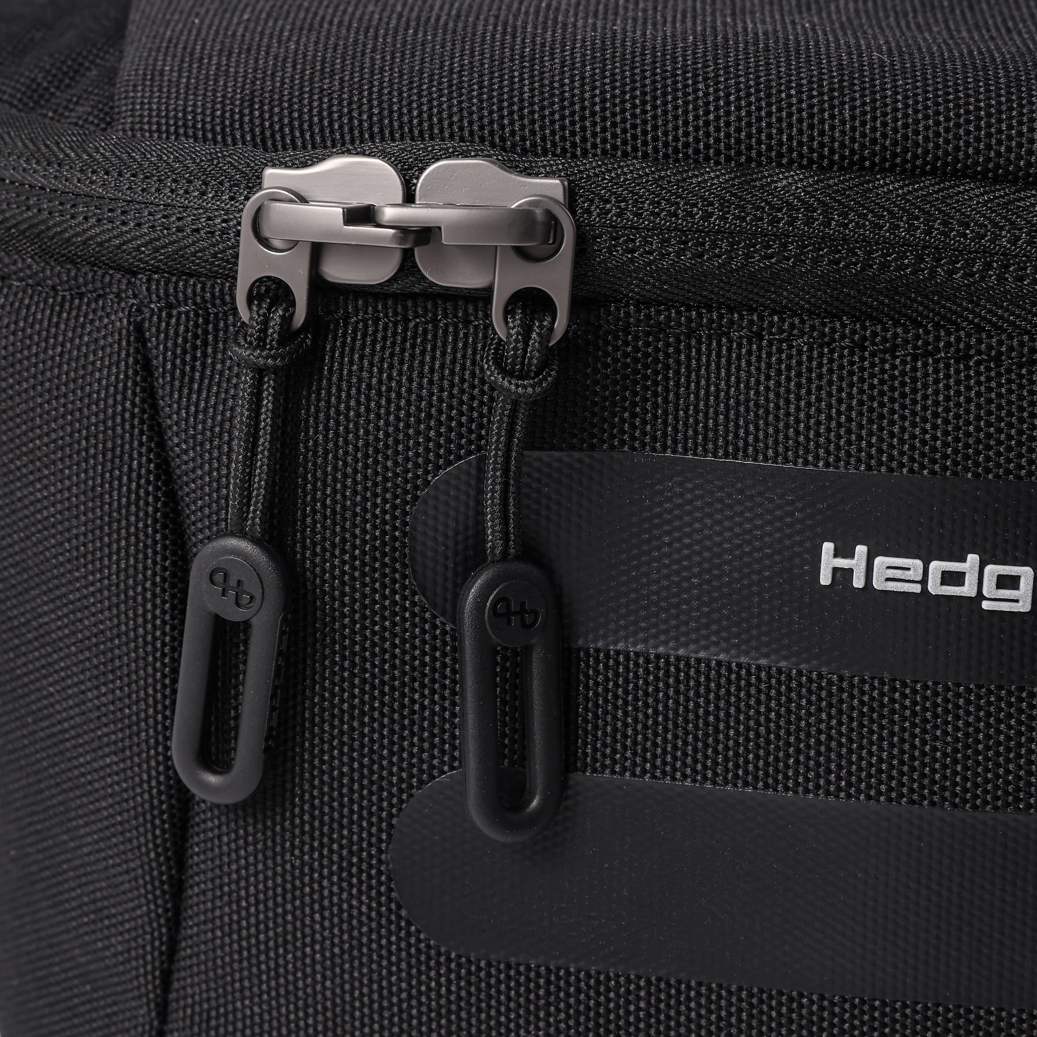 HEDGREN VISIT BLACK WAISTBAG