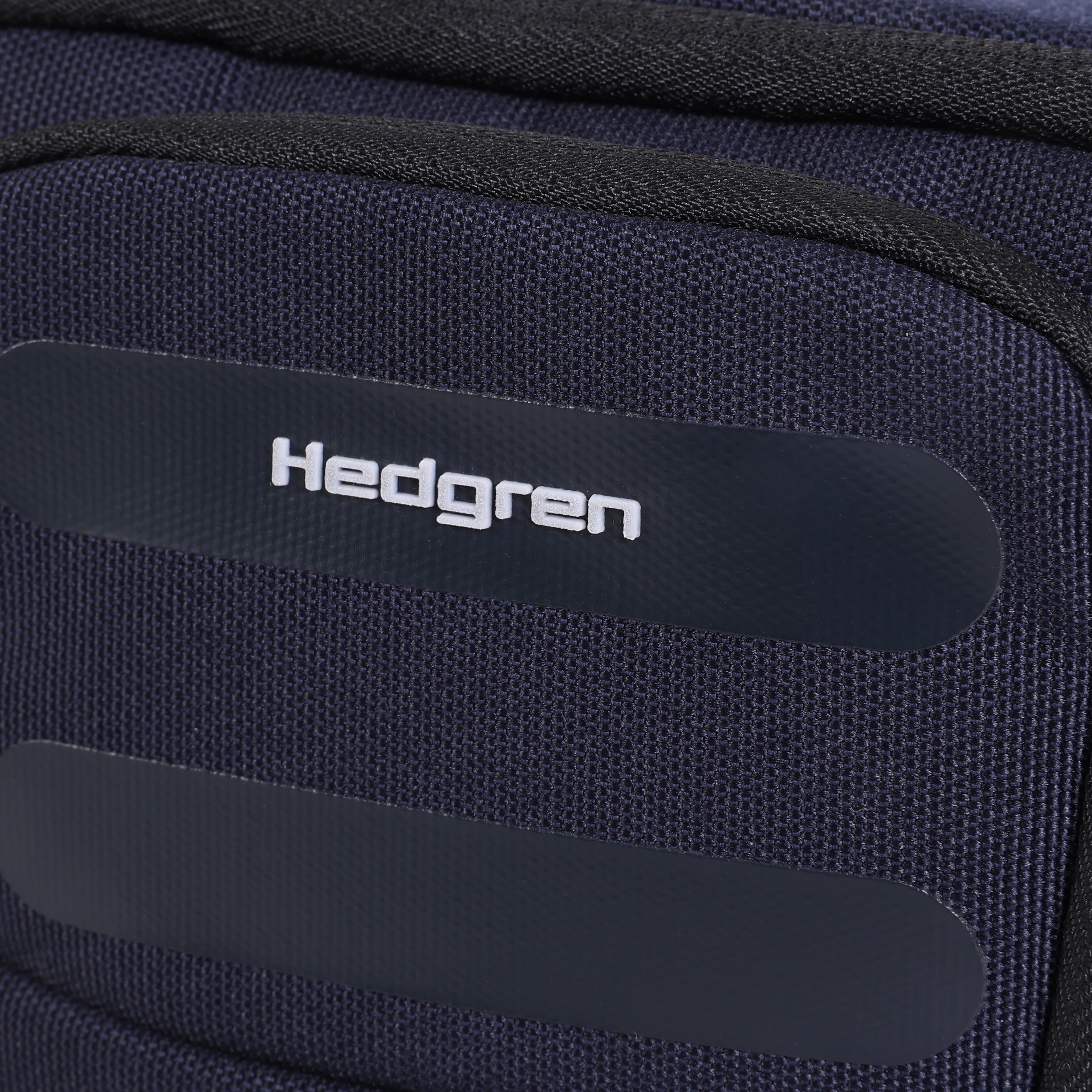 HEDGREN COMBY PERFORMANCE RELAX CROSSBODY BAG