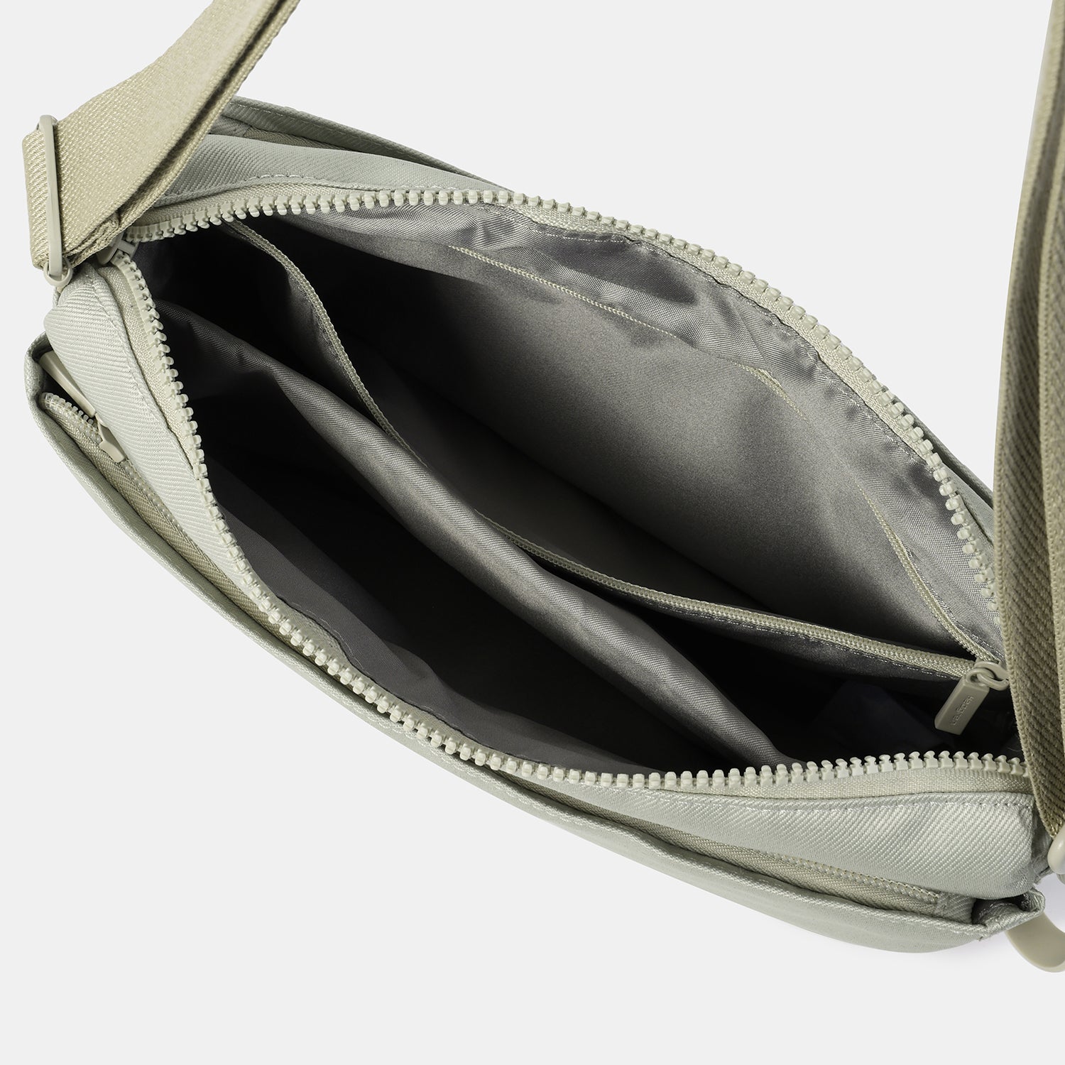 HEDGREN INNER CITY EYE M SHOULDER BAG