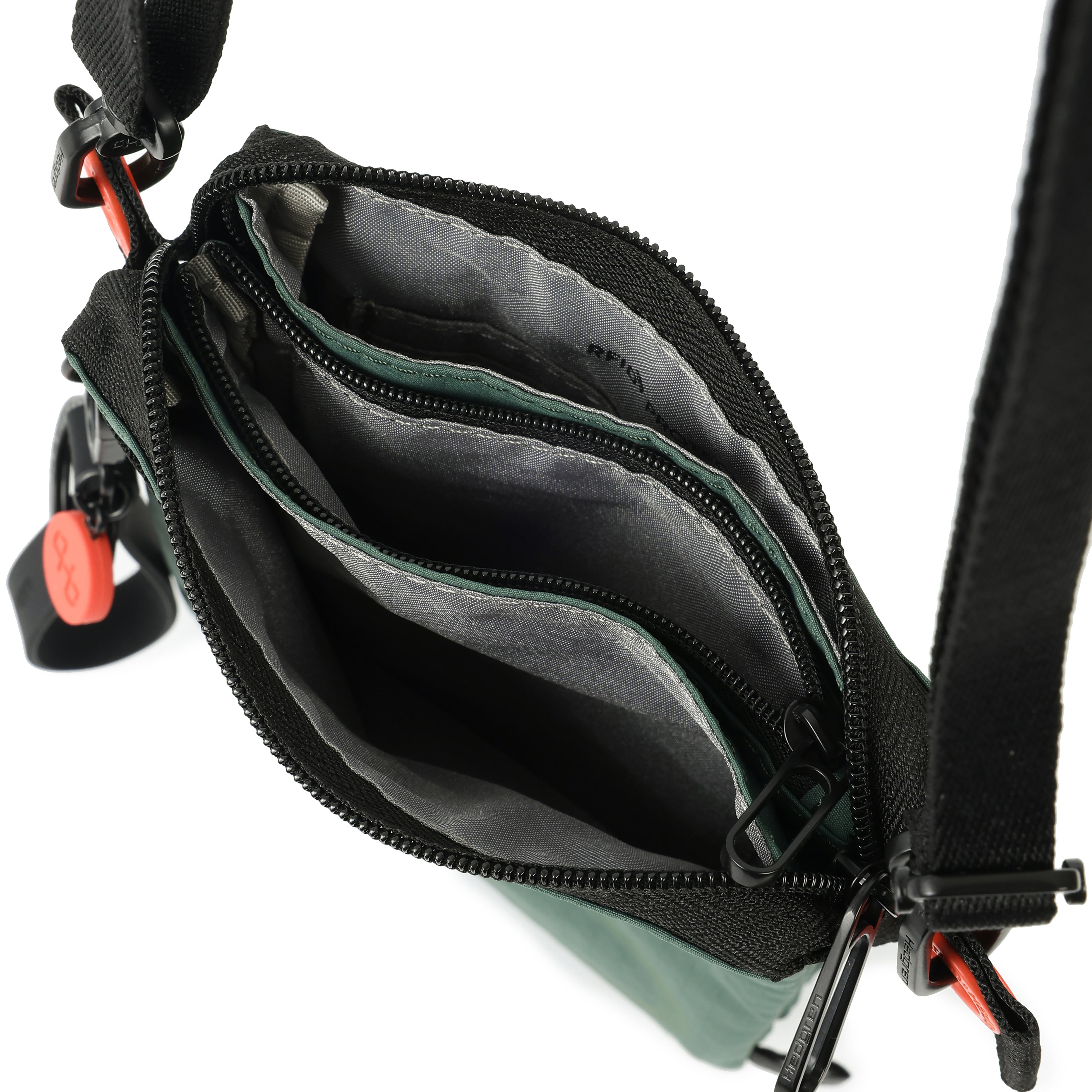 HEDGREN VERTICAL CROSSOVER BAG