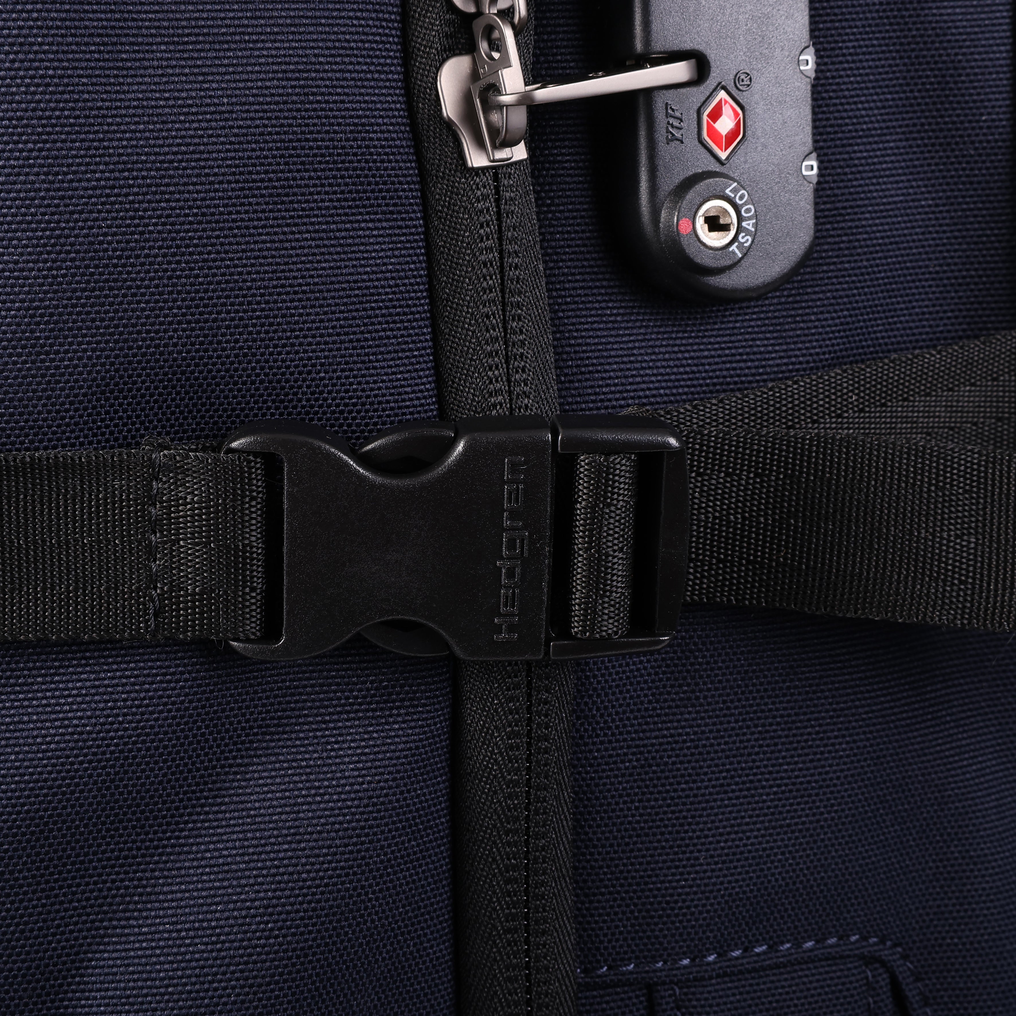 HEDGREN COMBY JOURNEY DUFFLE WITH WHEELS