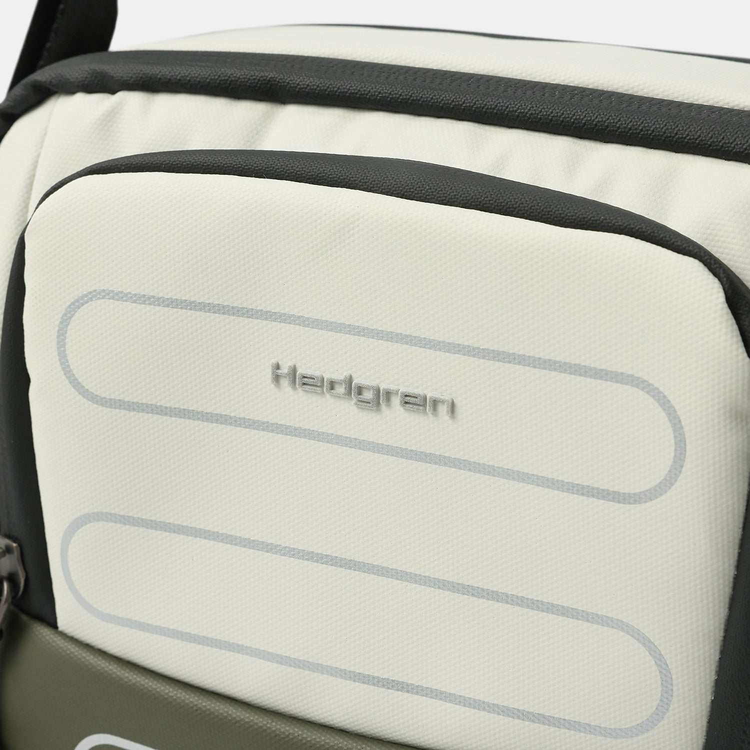 HEDGREN COMBY PERFORMANCE CROSS BODY BAG