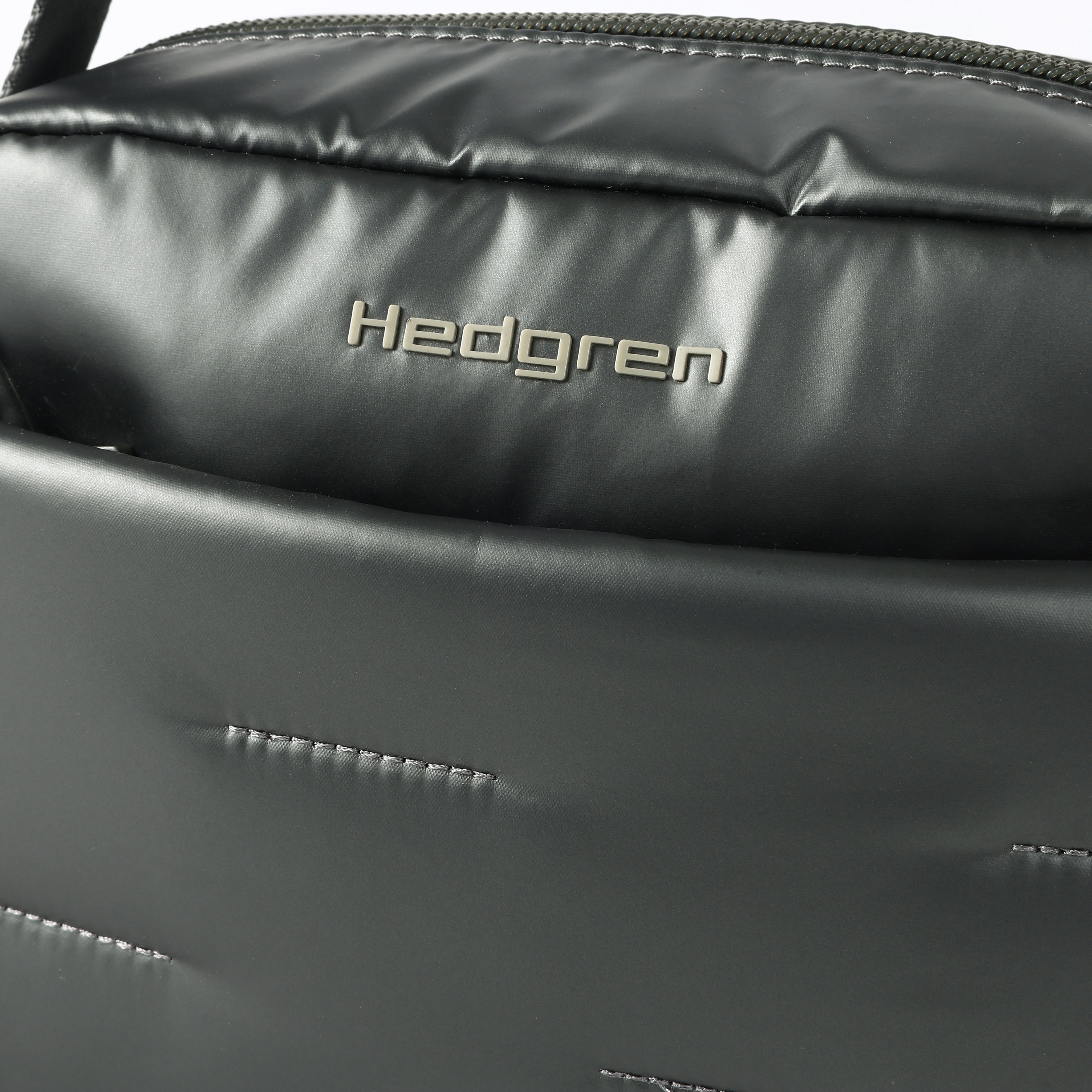 HEDGREN COZY SHOULDER BAG