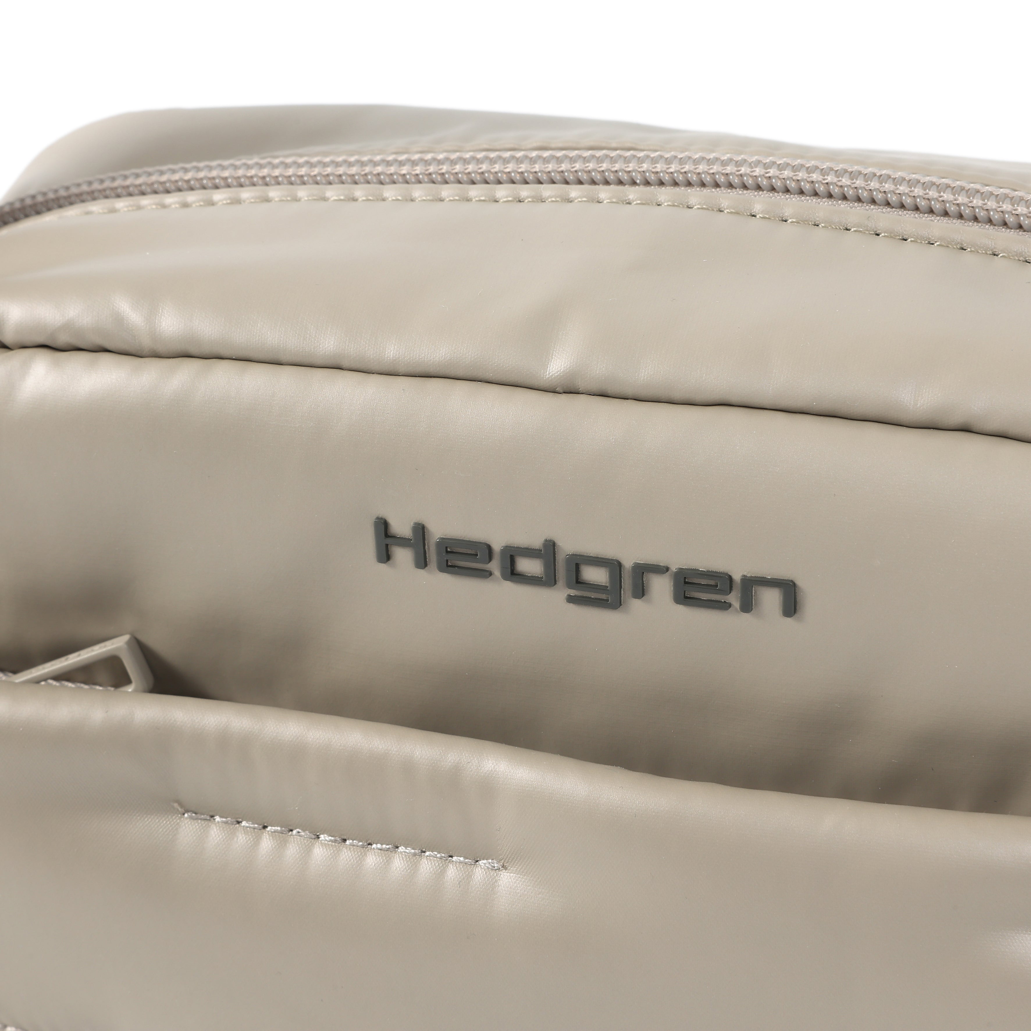HEDGREN COZY SHOULDER BAG