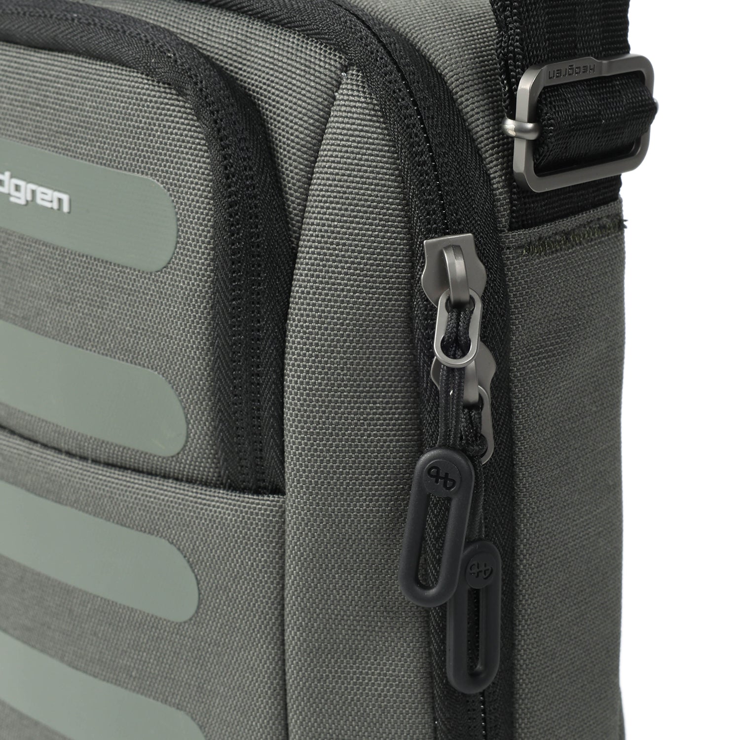 HEDGREN COMBY PERFORMANCE RELAX CROSSBODY BAG