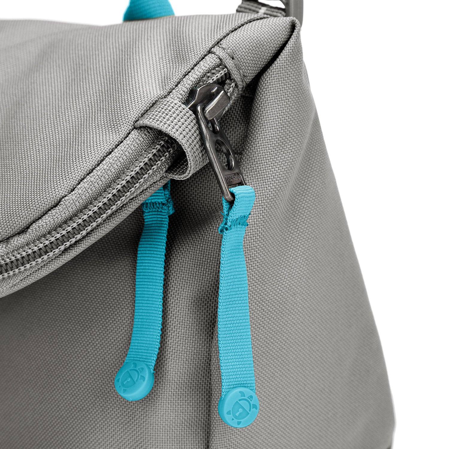 PACSAFE GO SADDLE CROSSBODY BAG