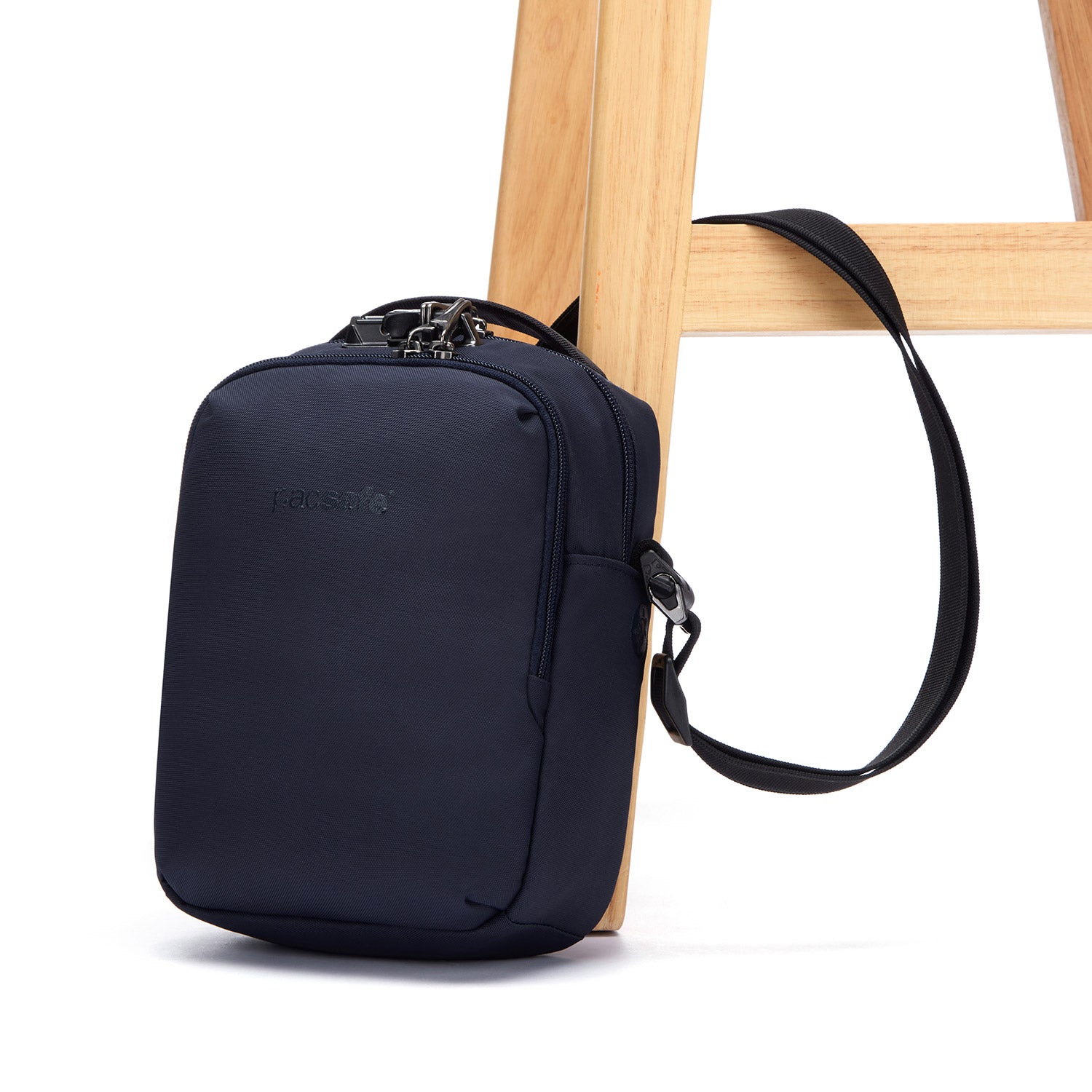 PACSAFE CAMPANION CROSSBODY BAG