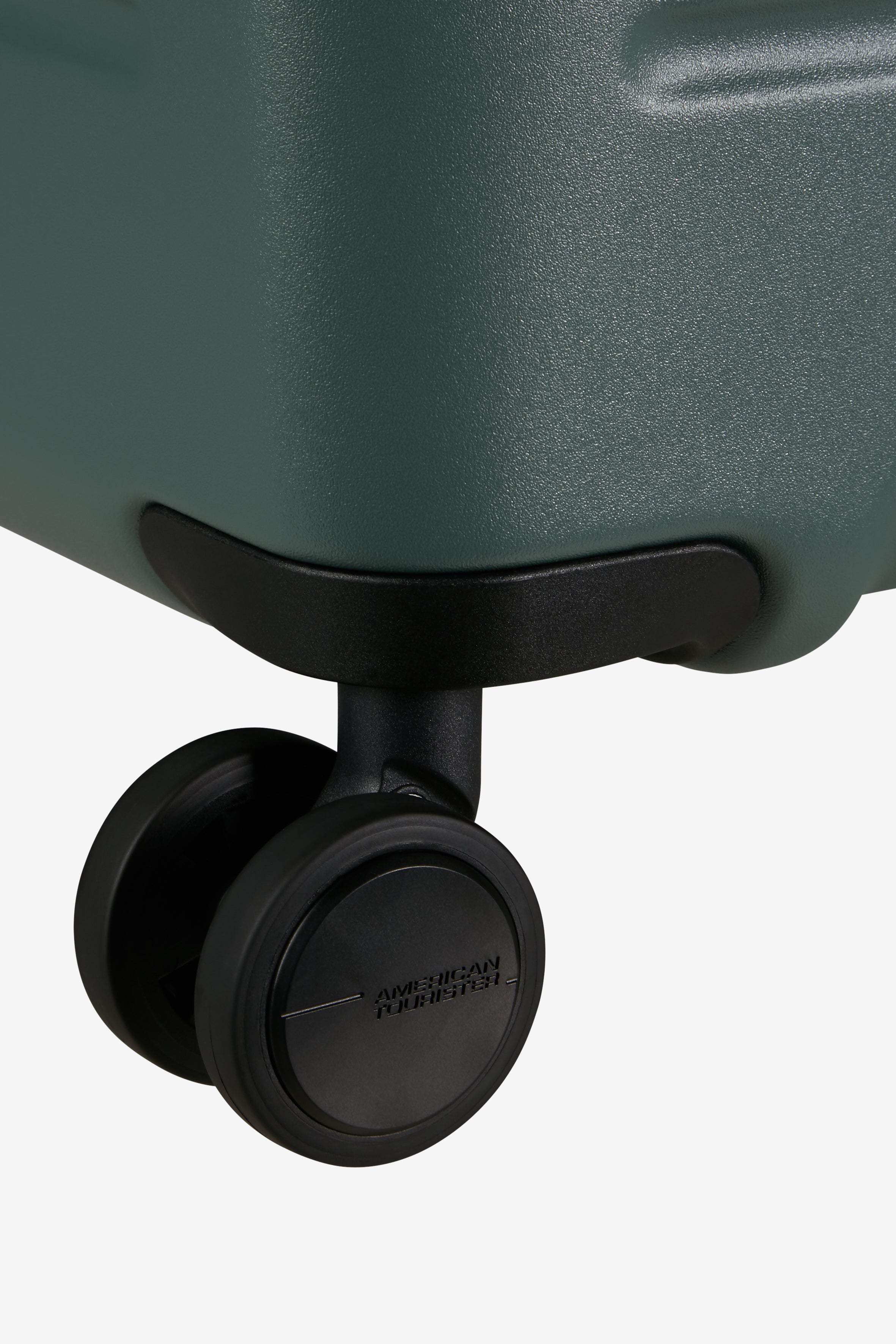 AMERICAN TOURISTER TRAILON LUGGAGE